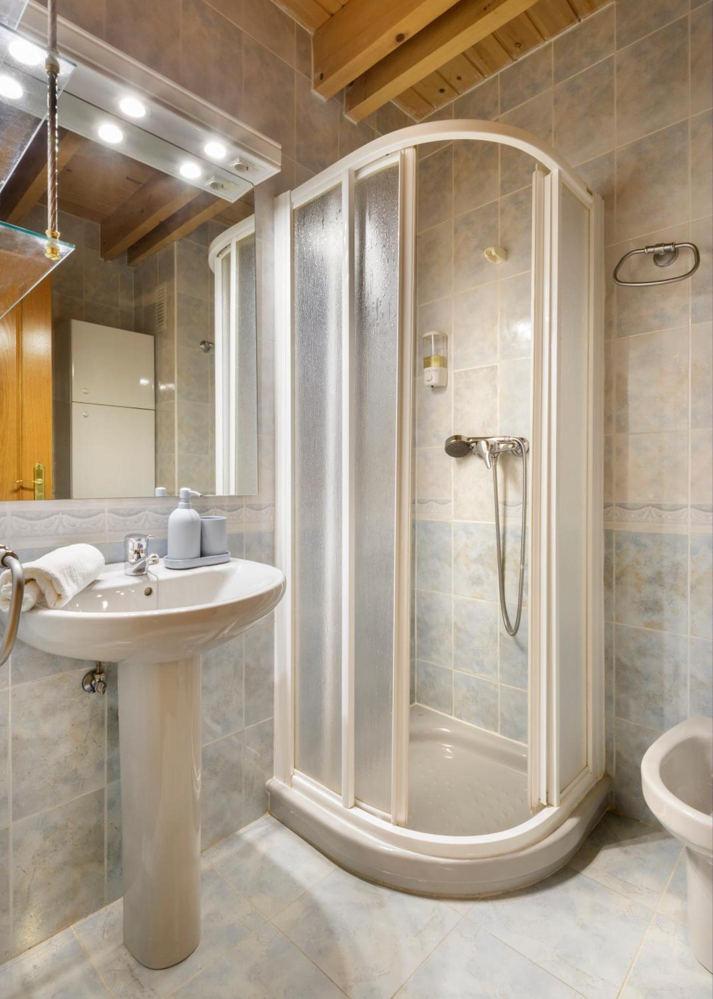 Apartamento Vive Biescas con garaje e internet Esterno foto
