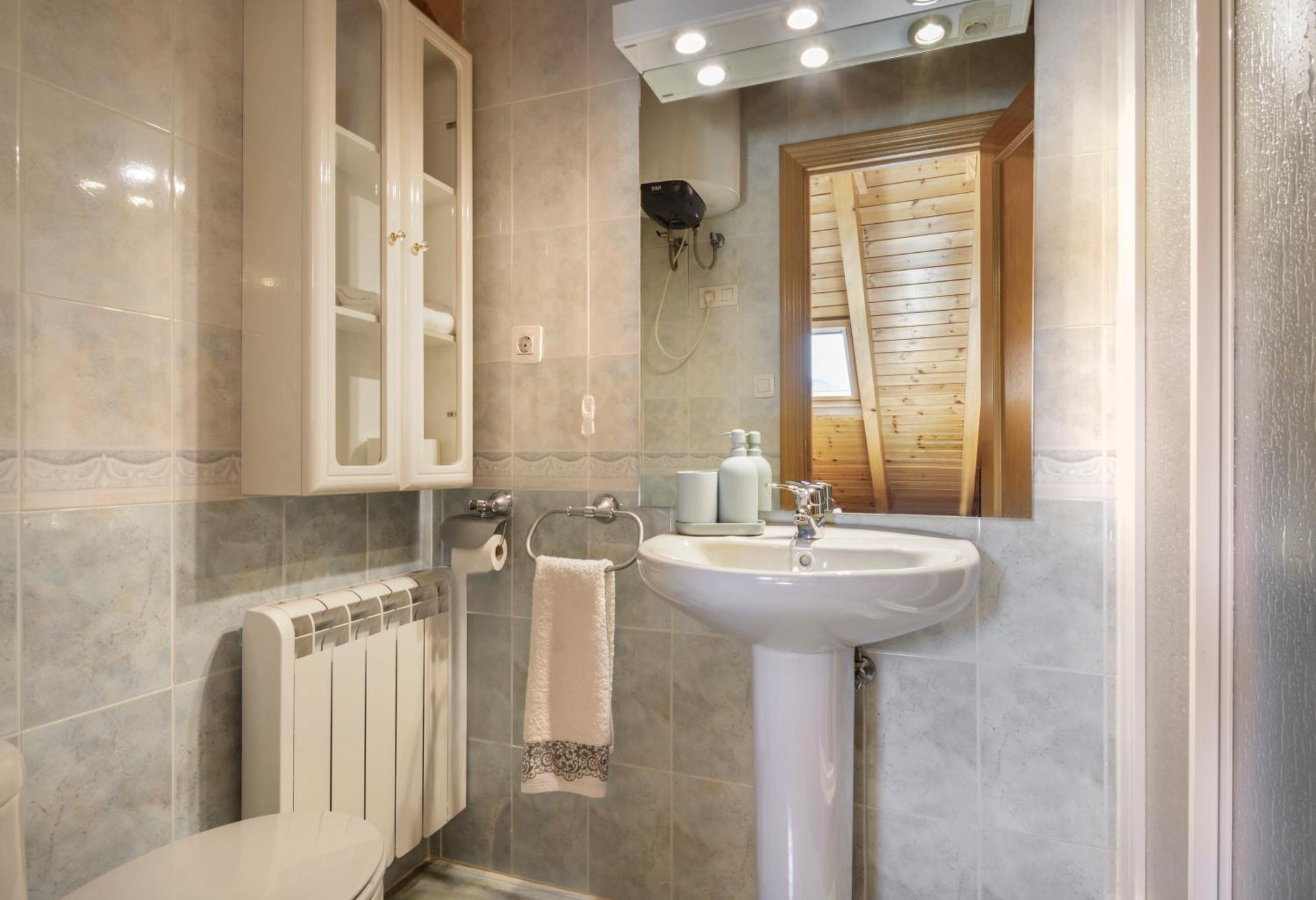 Apartamento Vive Biescas con garaje e internet Esterno foto